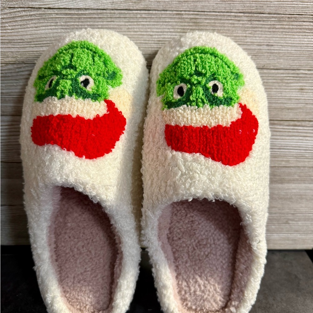 Cozy Kids Slippers with Fun Green and Red Design